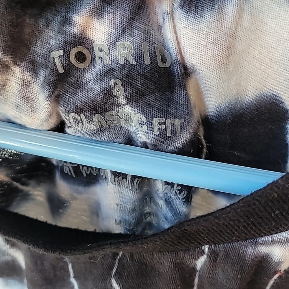 Tie-Dye Graphic Tee- Im Not For Everyone - Picture 6 of 6